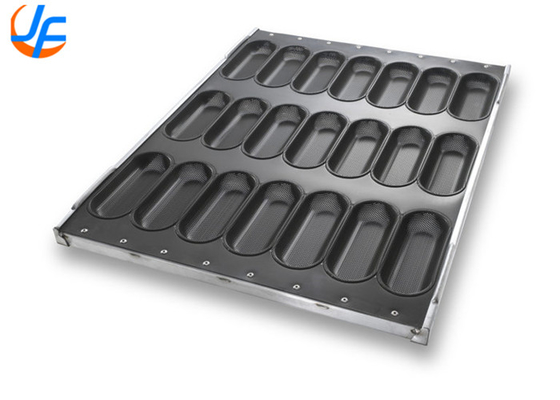 RK Bakeware China Foodservice 49015 Chicago Metallic Glazed Aluminized Steel Full Size Sub Sandwich Bun Baking Tray
