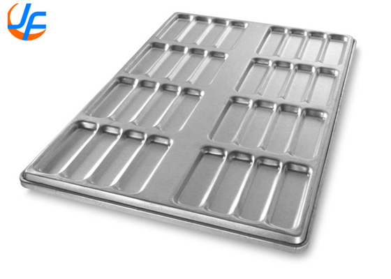 RK Bakeware China-52435 Glaçado Nonstick 18 Mold Aluminized Steel Hot Dog Bun Pan Tray