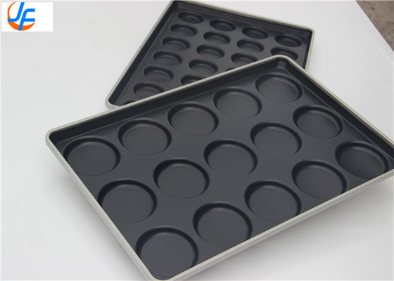 RK Bakeware China Foodservice 42425 Glaciado Aço Aluminizado 15 Molde 3,42 oz. Hamburguês Buns Tray Muffin Top Cookie Pa