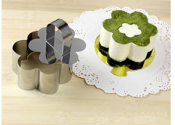 RK Bakeware China Foodservice NSF 304 de aço inoxidável Flower Cake Ring, Lovely Pastry Ring Moldes Customize Size